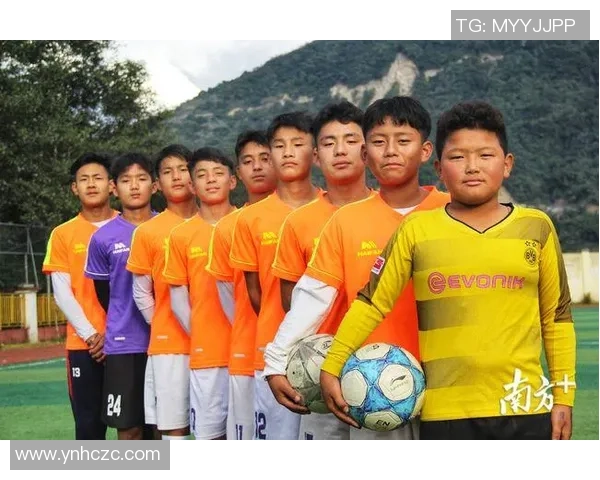 追逐足球梦的少年与命运的较量与人质的救赎之路